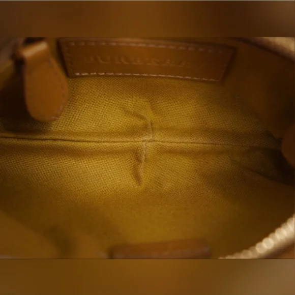 Burberry Haymarket Check Coated Canvas Studded Canterbury - Picture 10 of 11